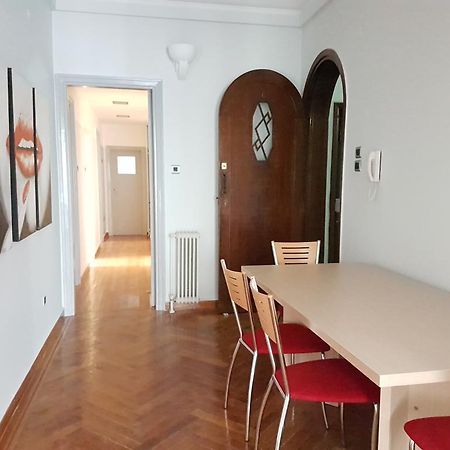 Errathens Pine Red And Taupe - Athens Center Apartment Exterior photo